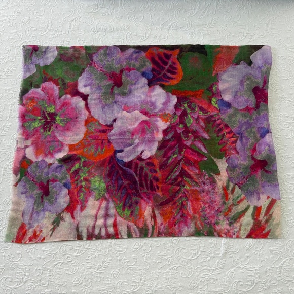 Bindya Silk & Cashmere Floral Scarf - Picture 6 of 9